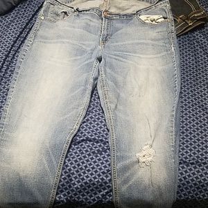 Old navy cropped pants